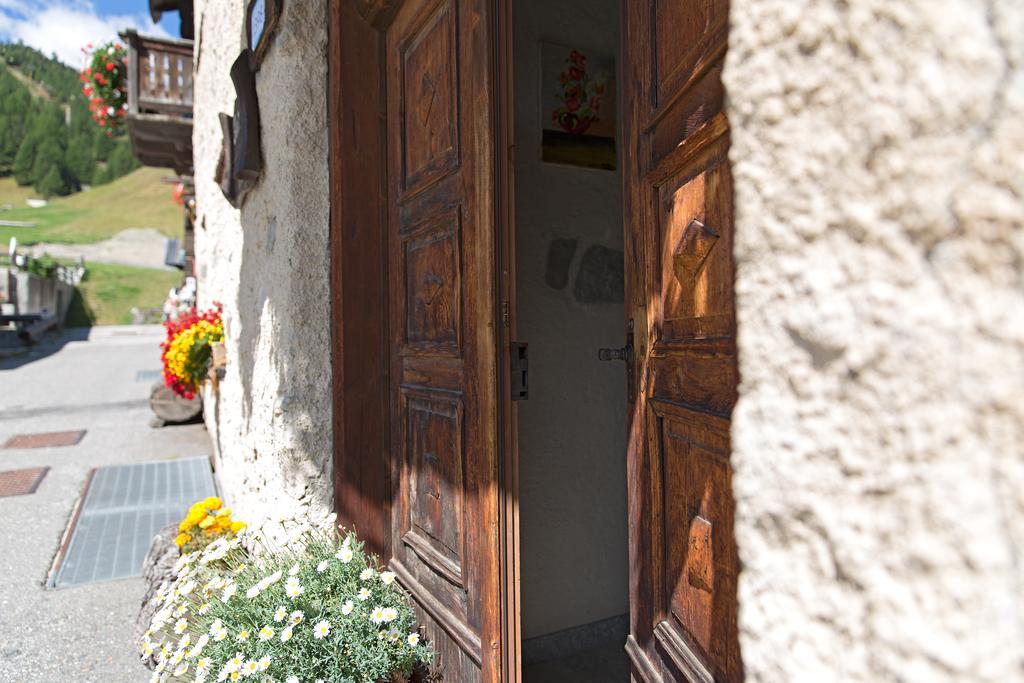 Bait Vegl Apartment Livigno Exterior photo