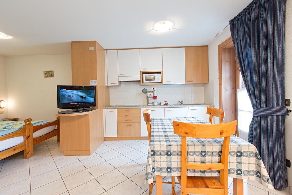 Bait Vegl Apartment Livigno Exterior photo